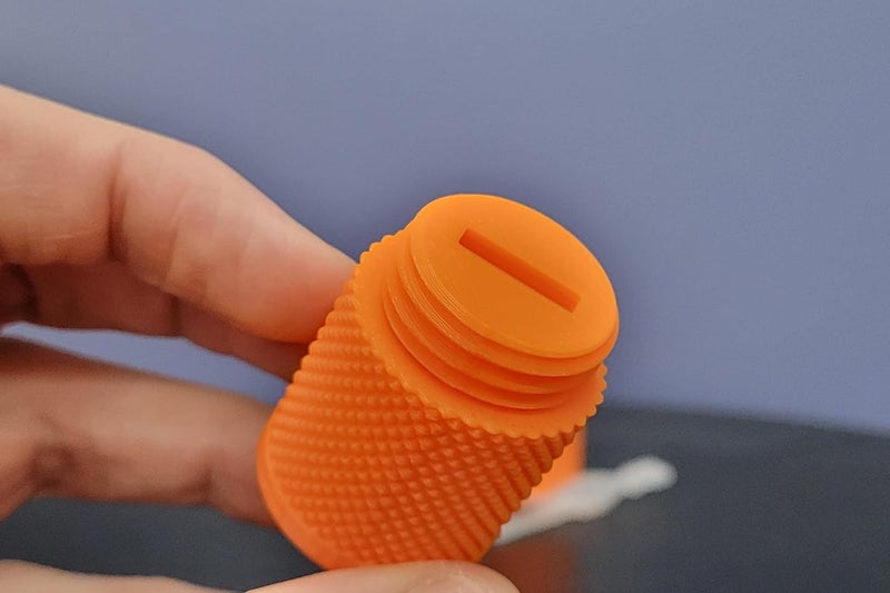 Znet3D Eye Drop Vial Holder & Pocket Carry Case - Holds One (1) Single-Use Eye Drop Vial - Great for carring in Pocket, Purse/Clutch, School Bag - (Orange) - Image 4